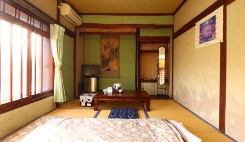 Standard Japanese-Style Room