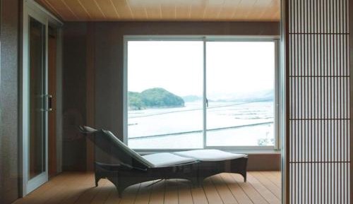Deluxe Suite with Open-Air Bath