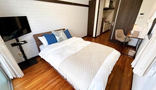 One-Bedroom Apartment with Balcony