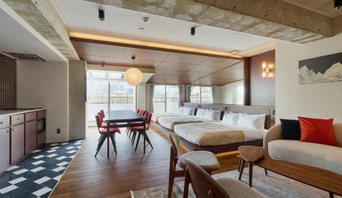 Deluxe Suite