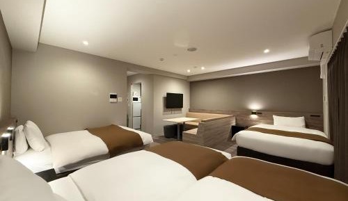 One-Bedroom Apartment with Balcony