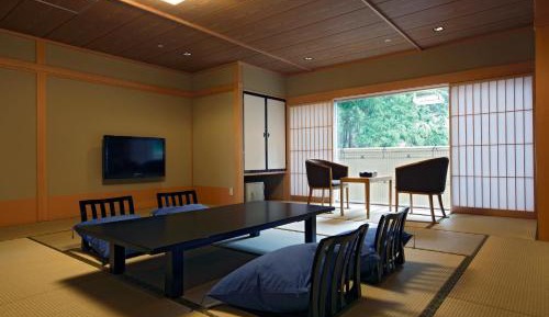 Standard Japanese-Style Room - Smoking