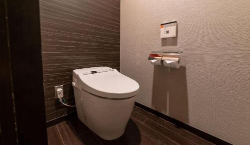 Standard Triple Room - Shared Bathroom - Non-Smoking