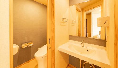 Standard Twin Room - Shared Bathroom - Non-Smoking