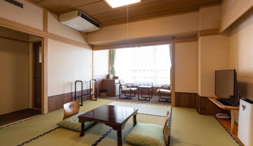 Economy Japanese-Style-Room 37 sqm - Shared Bathroom - Non-Smoking