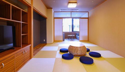 Standard Japanese-Style-Room 40 sqm - Shared Bathroom - Non-Smoking