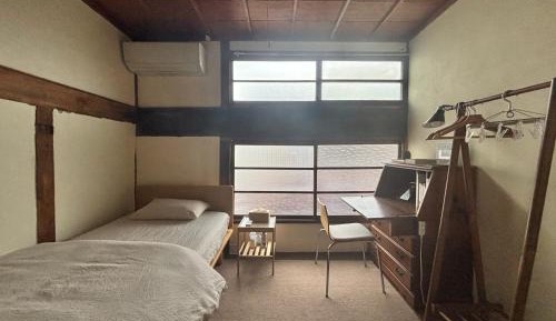 Single Room with Shared Bathroom