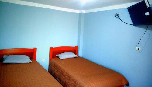Twin Room with Shared Bathroom