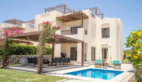 Three-Bedroom Vacation Home 