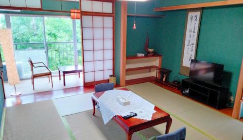 Japanese-Style Room