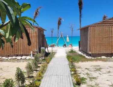 Deluxe Double Room with Side Sea View