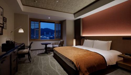 Oriental King Room - City Side