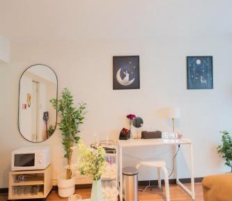 One-Bedroom Apartment with Terrace