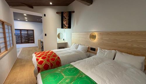 Quadruple Room with Bath