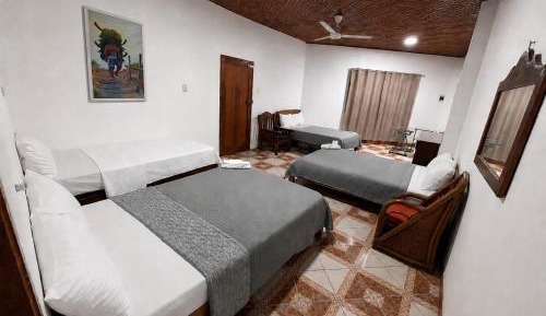 Quadruple Room with Private Bathroom