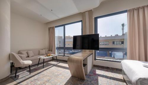 King Room with Pool View
