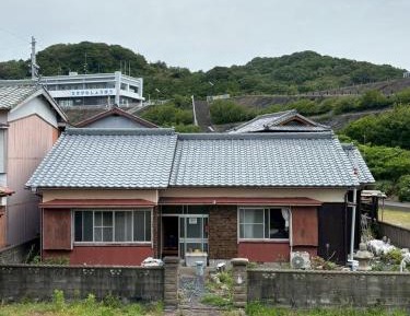 Three-Bedroom Vacation Home 