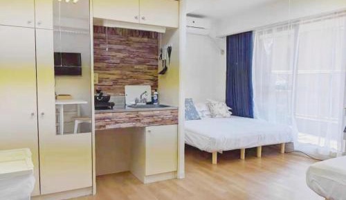 One-Bedroom Apartment with Balcony
