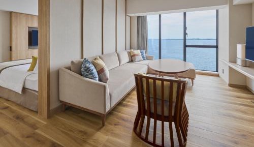 Ocean Front Suite