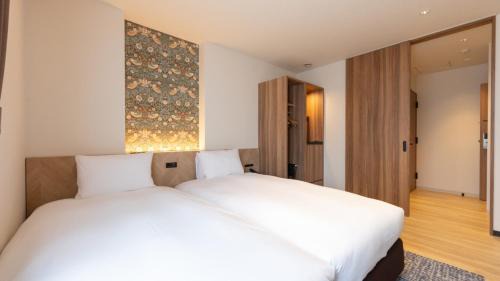 Twin Room with Shower
