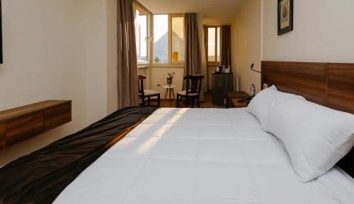 Double Room with Mountain View