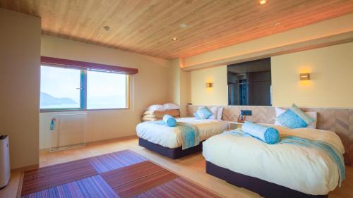 Japanese-Modern Junior Suite with Terrace Open-Air Bath