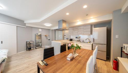 Three-Bedroom Standard Apartment