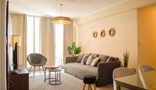 Three-Bedroom Apartment with Balcony