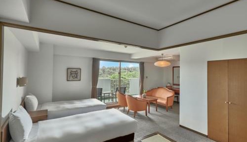 Twin Room with Mountain View