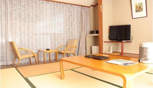Japanese-Style Room