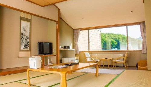 Japanese-Style Quadruple Room