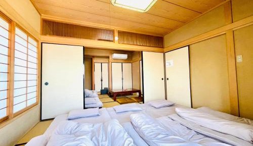 Japanese-Style Room