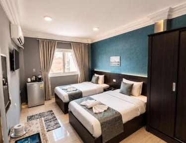 Large Twin Room