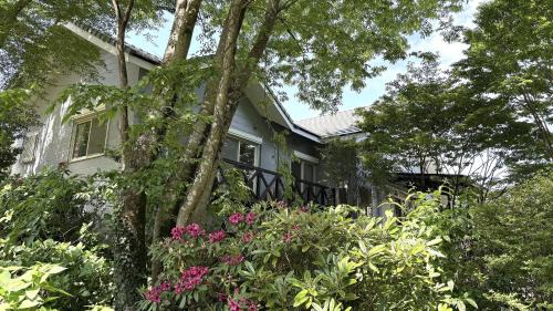 Villa with Garden View