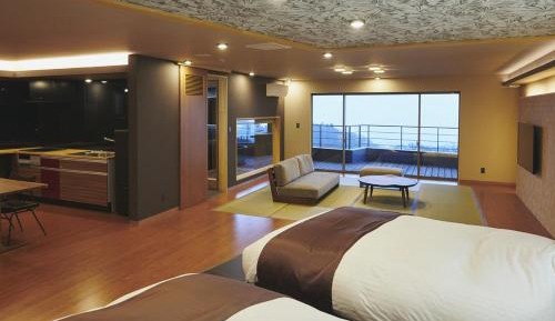 Family Suite with Balcony