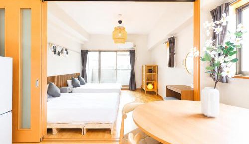 One-Bedroom Apartment with Balcony