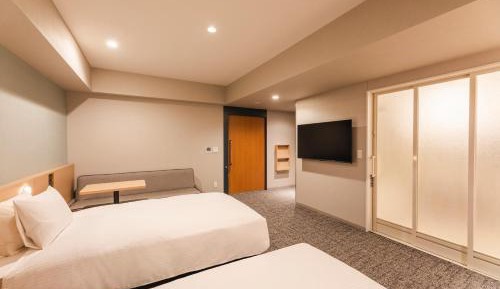Universal Twin Room