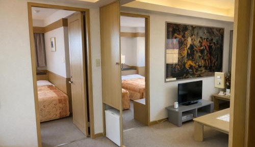 Deluxe Suite