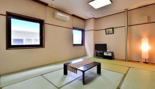 Japanese-Style Room