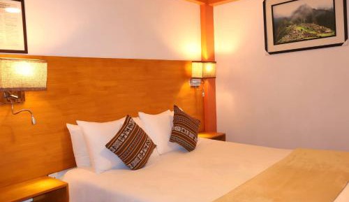 Deluxe Queen Room