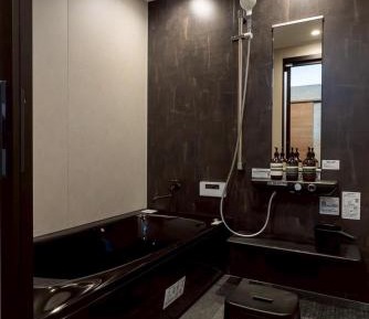 Deluxe Family Suite