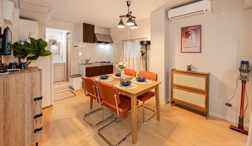 Triple Room with City View