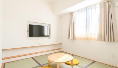 Japanese-Style Room
