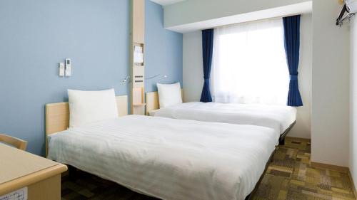 Twin Room - Non-Smoking