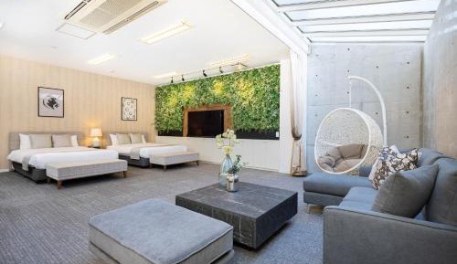 Junior Suite B