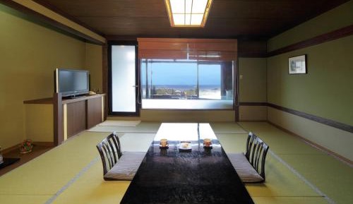 Suite with Hot Tub