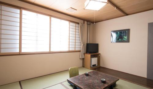 Twin Room with Shared Bathroom and Toilet