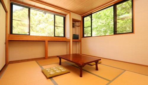 Small Twin Room