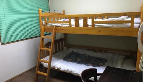 Twin Room with Shared Bathroom and Bunk Bed
