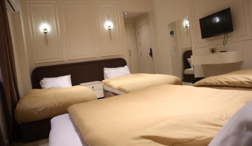 Comfort Quadruple Room